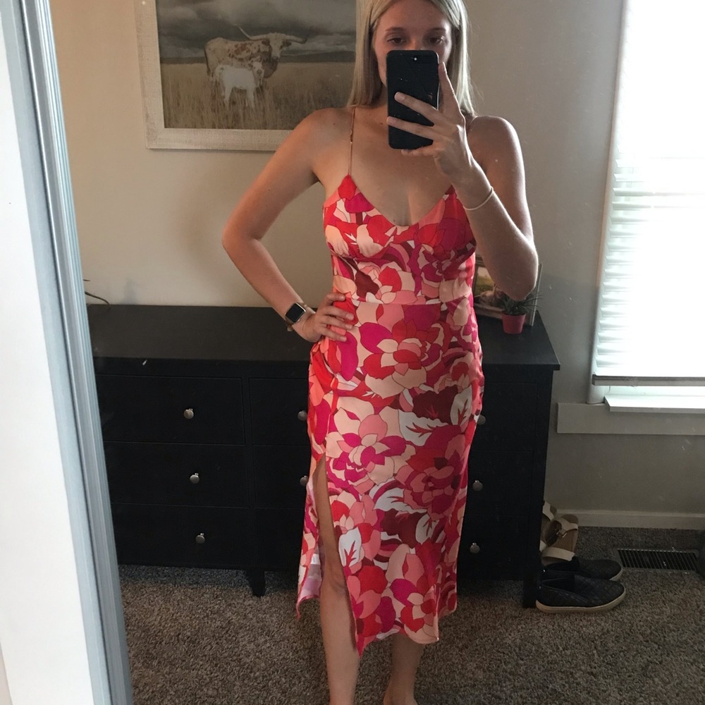 Hello Molly Runaway Tammy Midi Dress FuchsiaFloral
